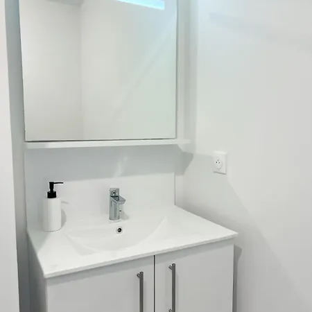 Apartman Equipped In And Free Parking